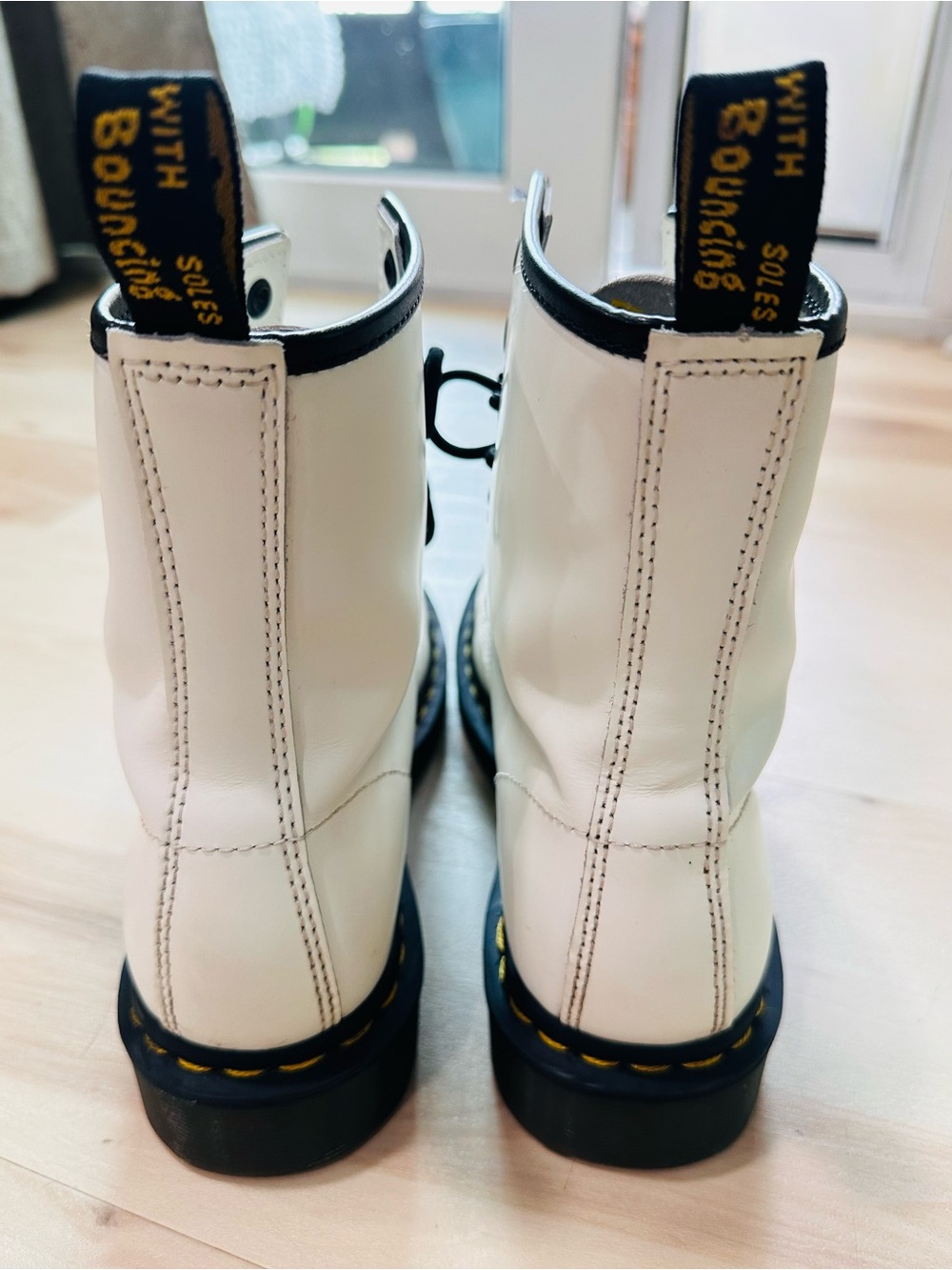 Dr. Martens 1460 White Leather Lace-Up Boots size 9 8-eyelet silhouette. - Picture 7 of 15